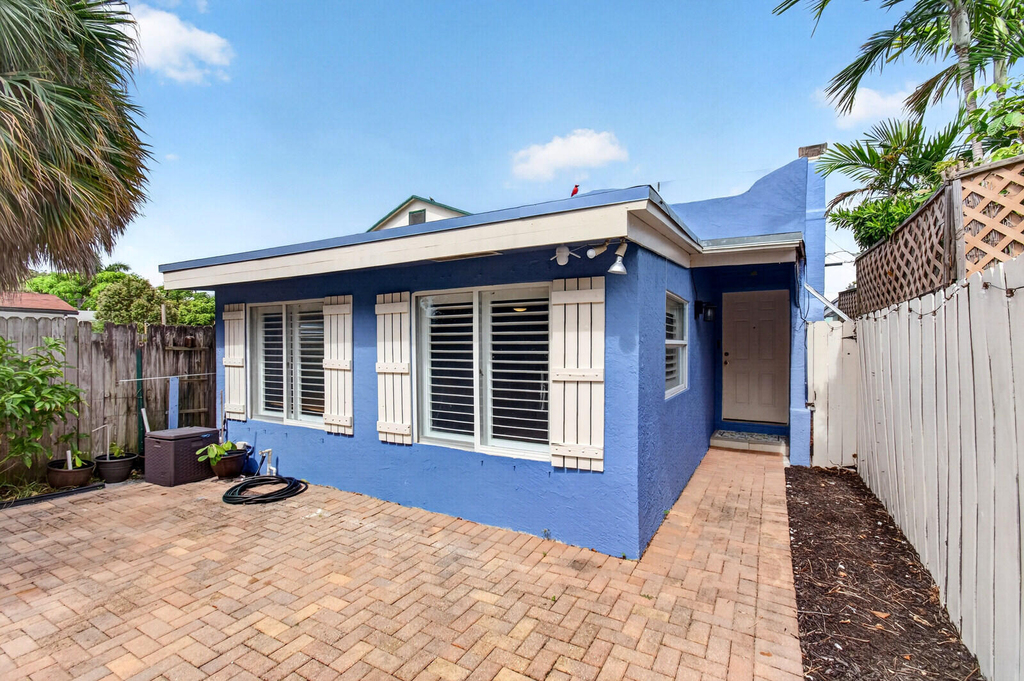 227 N M Street - Photo 2