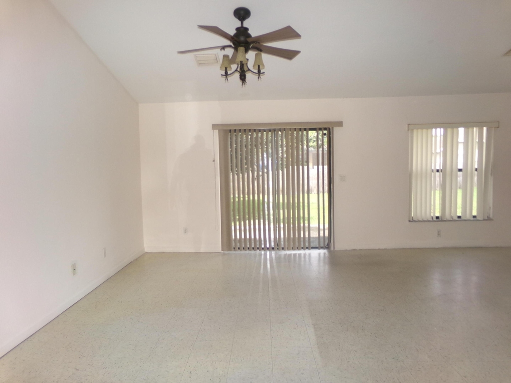 1667 Sw California Boulevard - Photo 1