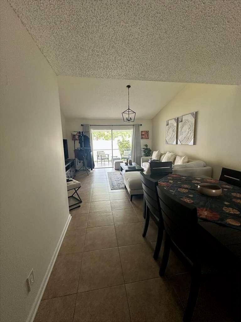 134 Oakwood Drive - Photo 1