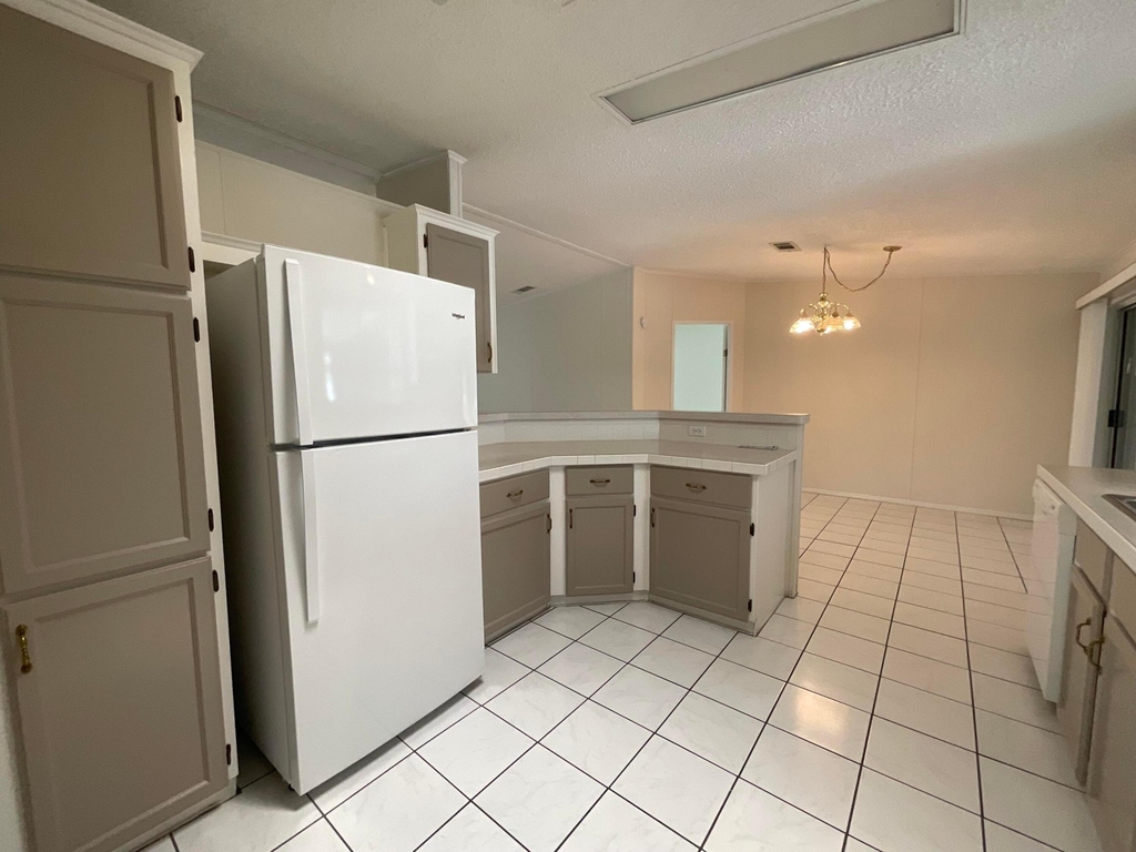 827 Sunglow Street - Photo 2