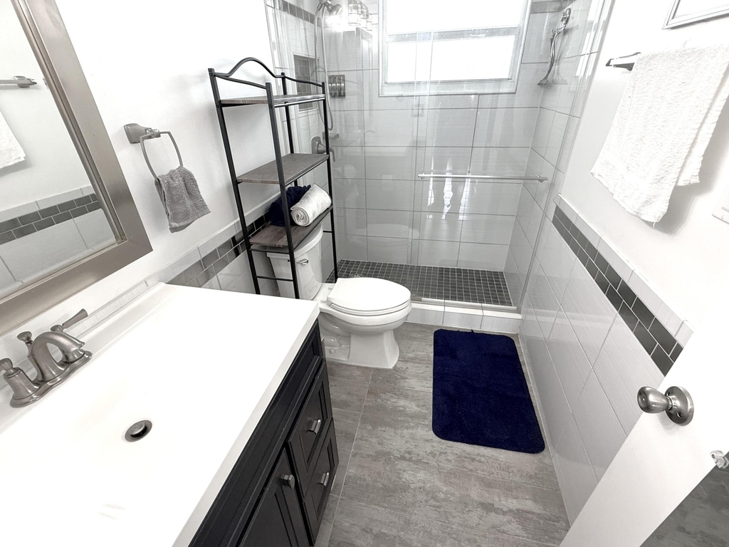 2555 Ne 11th Street - Photo 4