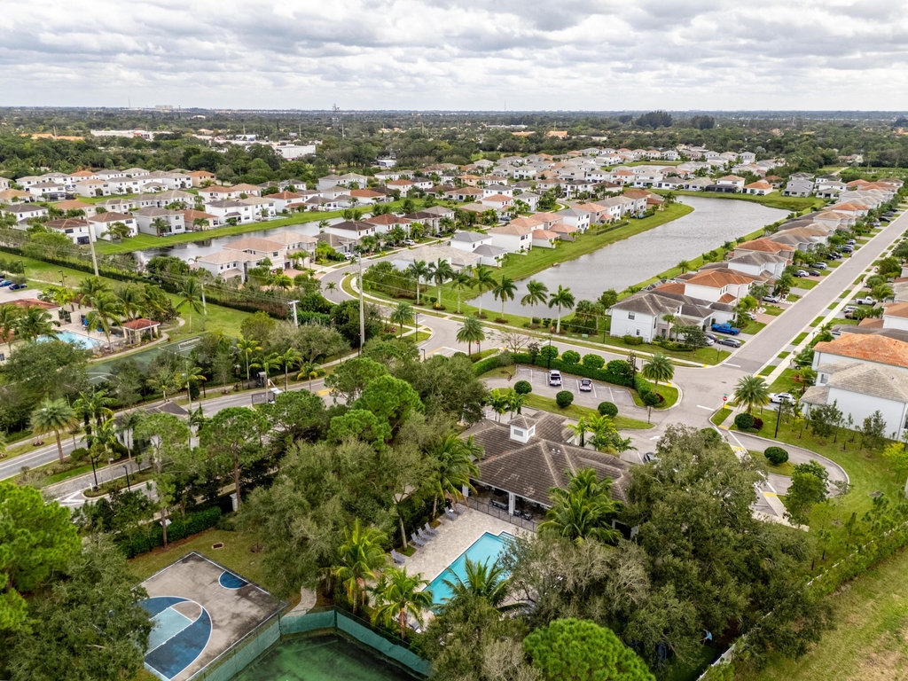 7197 Montereal Path - Photo 41