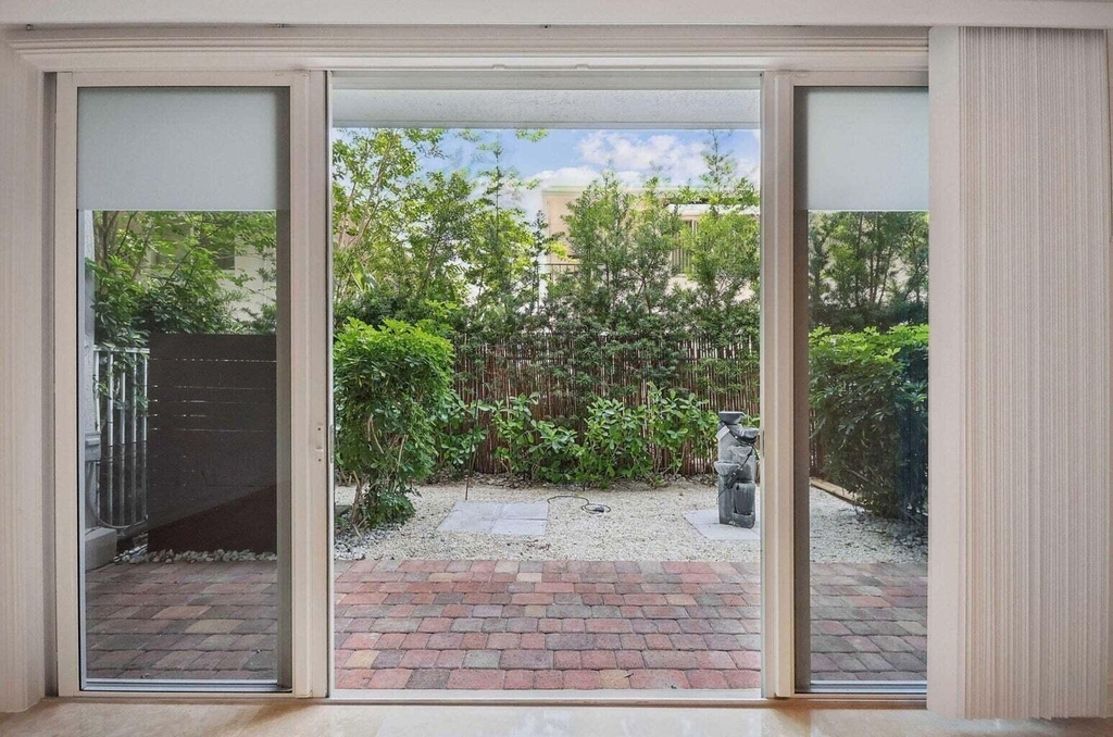 3863 Ne 22nd Way - Photo 9