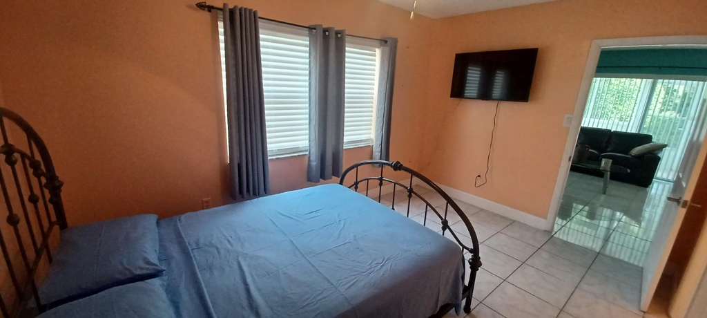 2998 E Sunrise Lakes Drive E - Photo 18