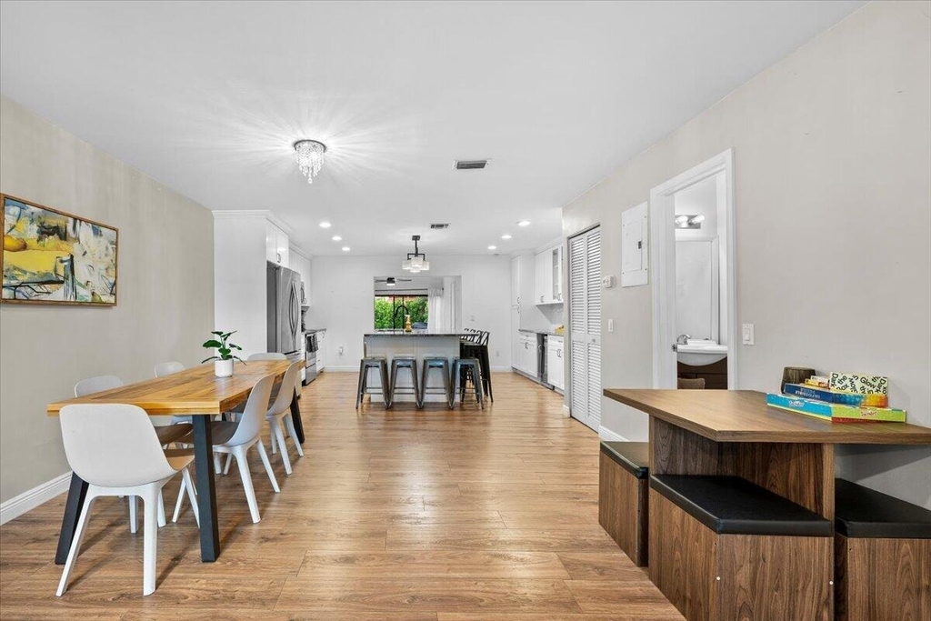 1602 Montauk Drive - Photo 3