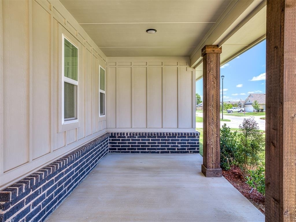 16204 S 89 Street - Photo 4