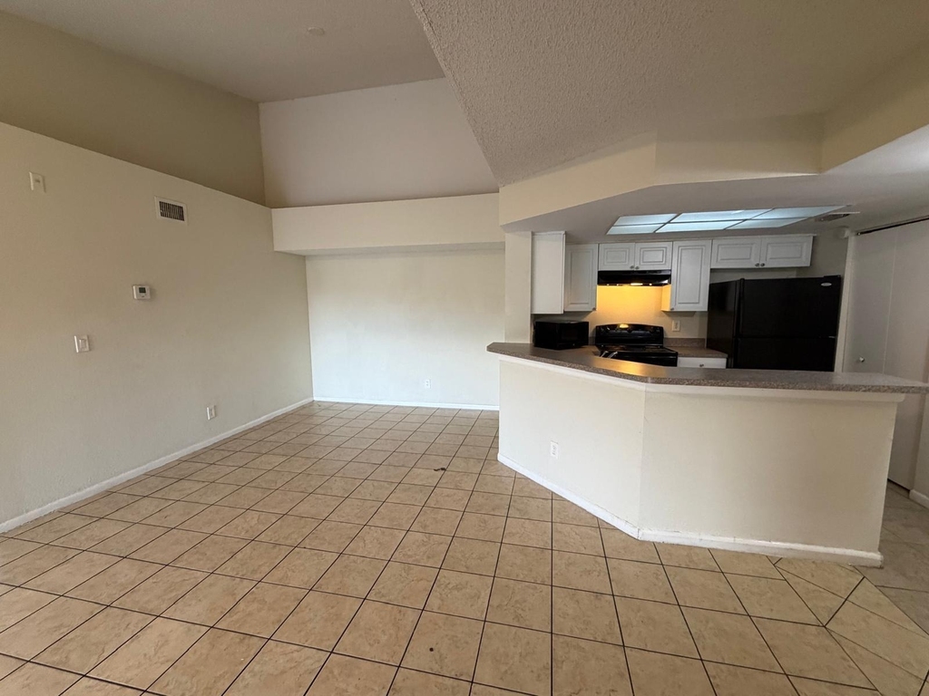 9144 W Atlantic Boulevard - Photo 4
