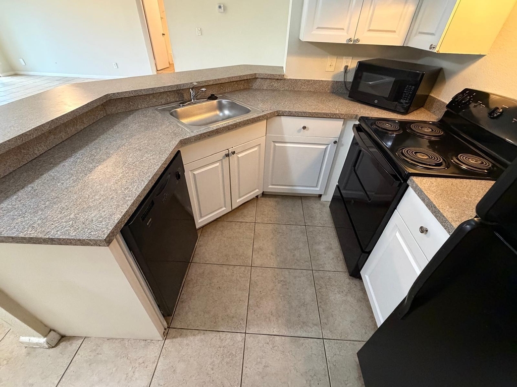 9144 W Atlantic Boulevard - Photo 0