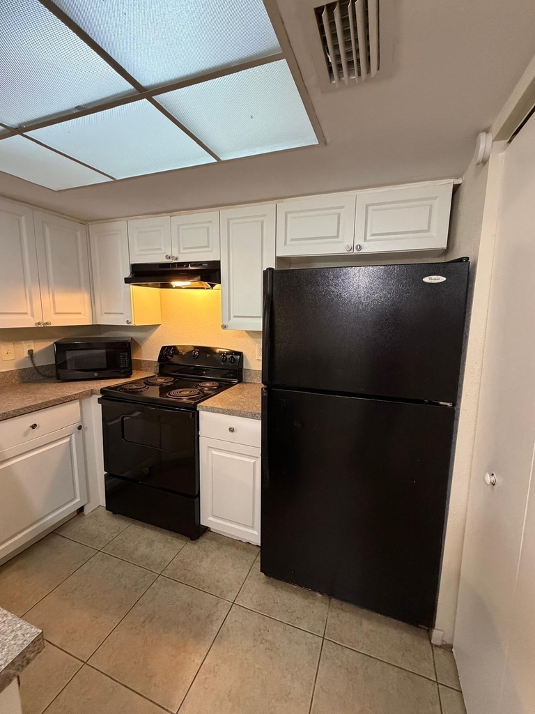 9144 W Atlantic Boulevard - Photo 3