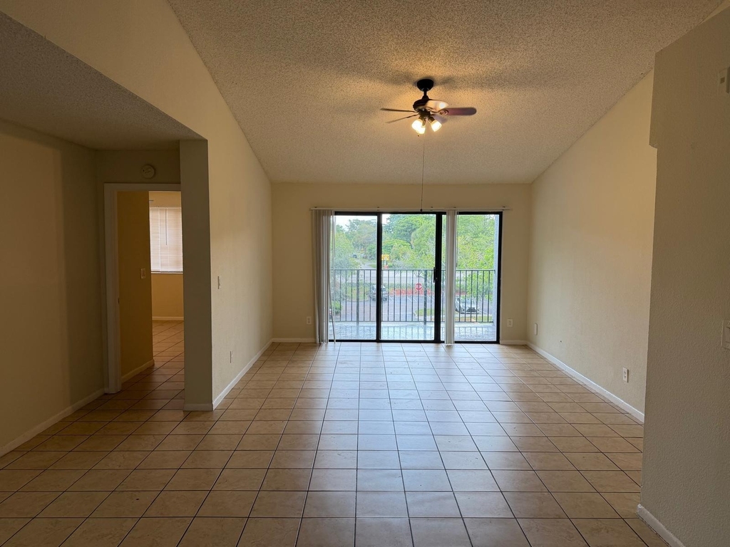 9144 W Atlantic Boulevard - Photo 9
