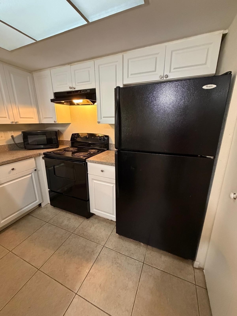 9144 W Atlantic Boulevard - Photo 1