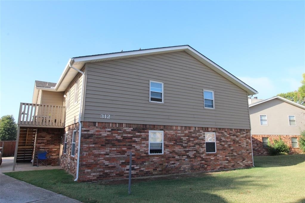 312 Chalmette Drive - Photo 0