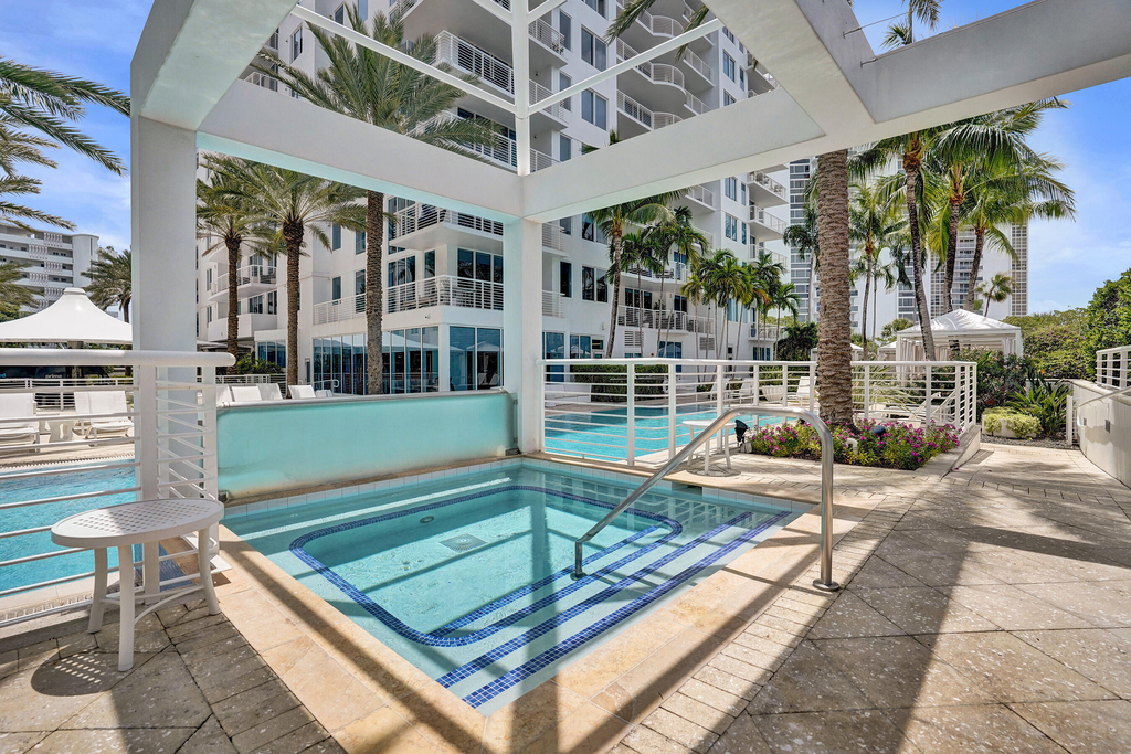 2821 N Ocean Boulevard - Photo 57