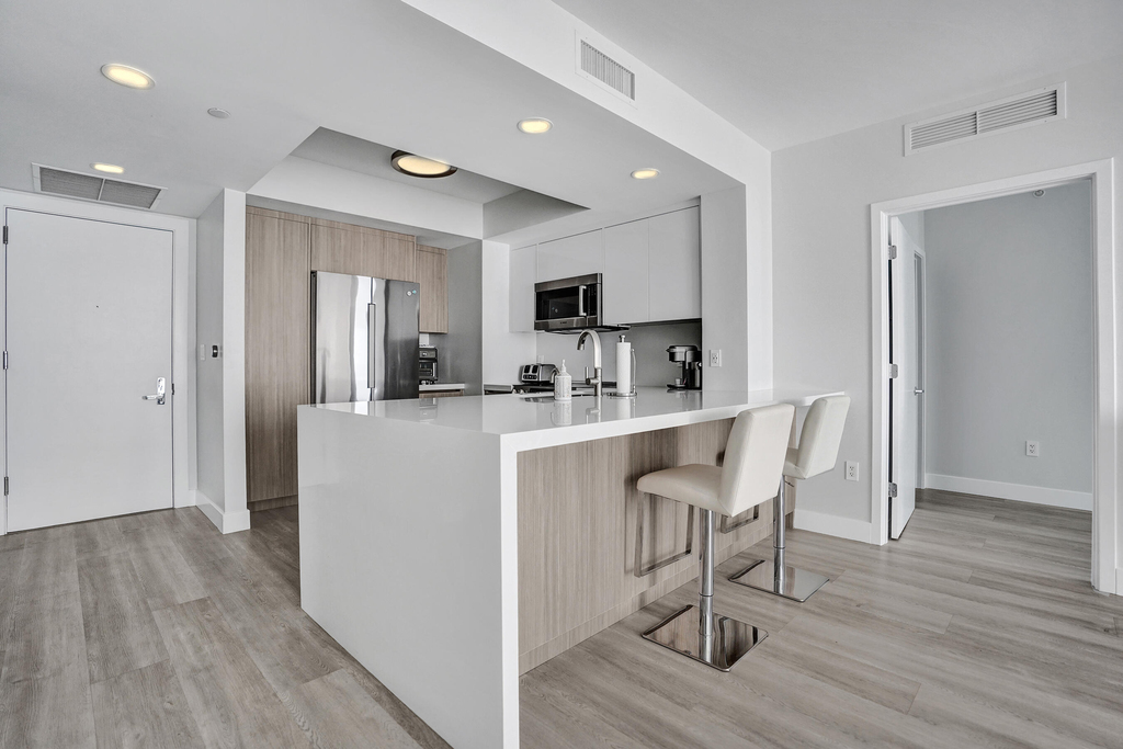 2821 N Ocean Boulevard - Photo 4