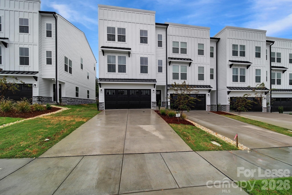 9220 Walnut Hill Road Nw - Photo 1