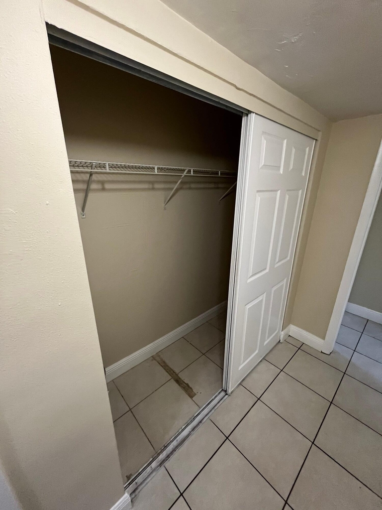 1370 Ne 119th Street - Photo 23