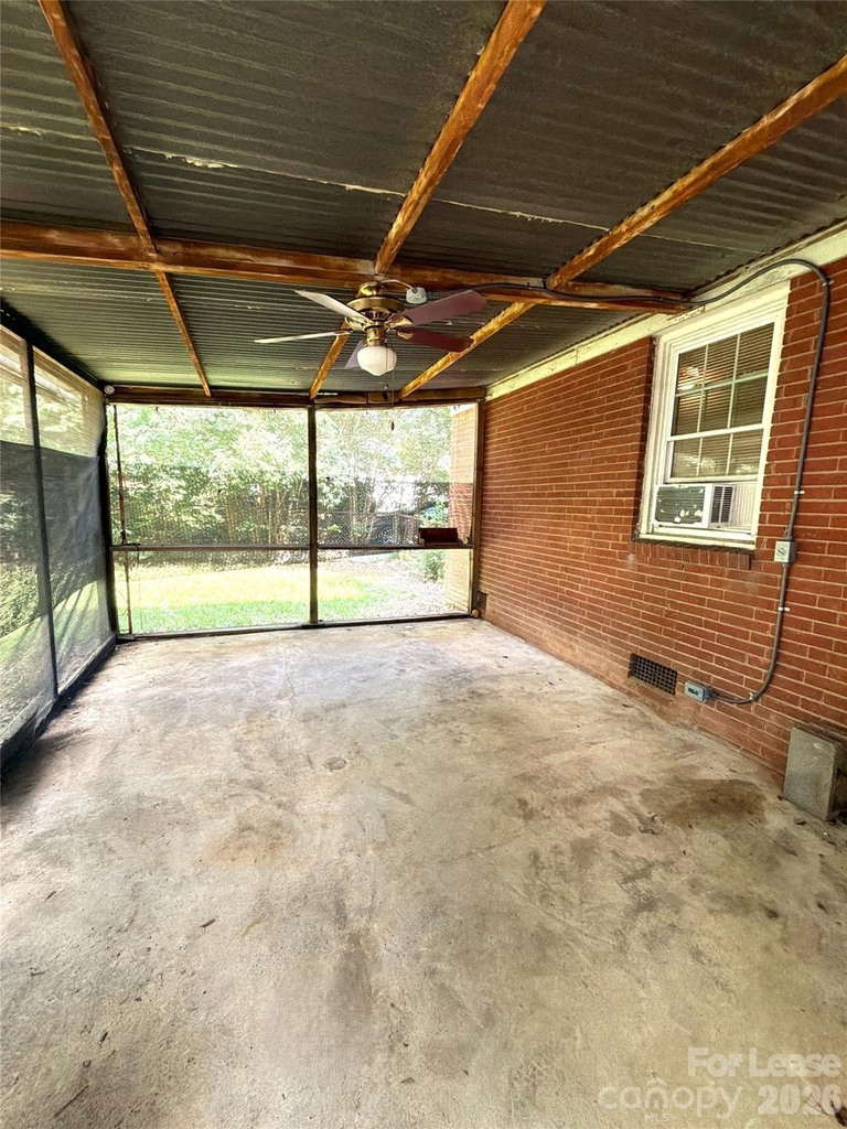 4410 Brooktree Drive - Photo 18