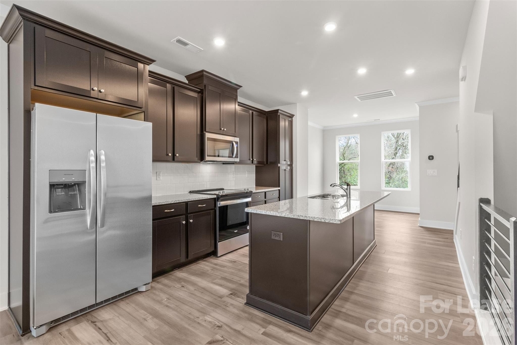1011 Kokomo Lane - Photo 2