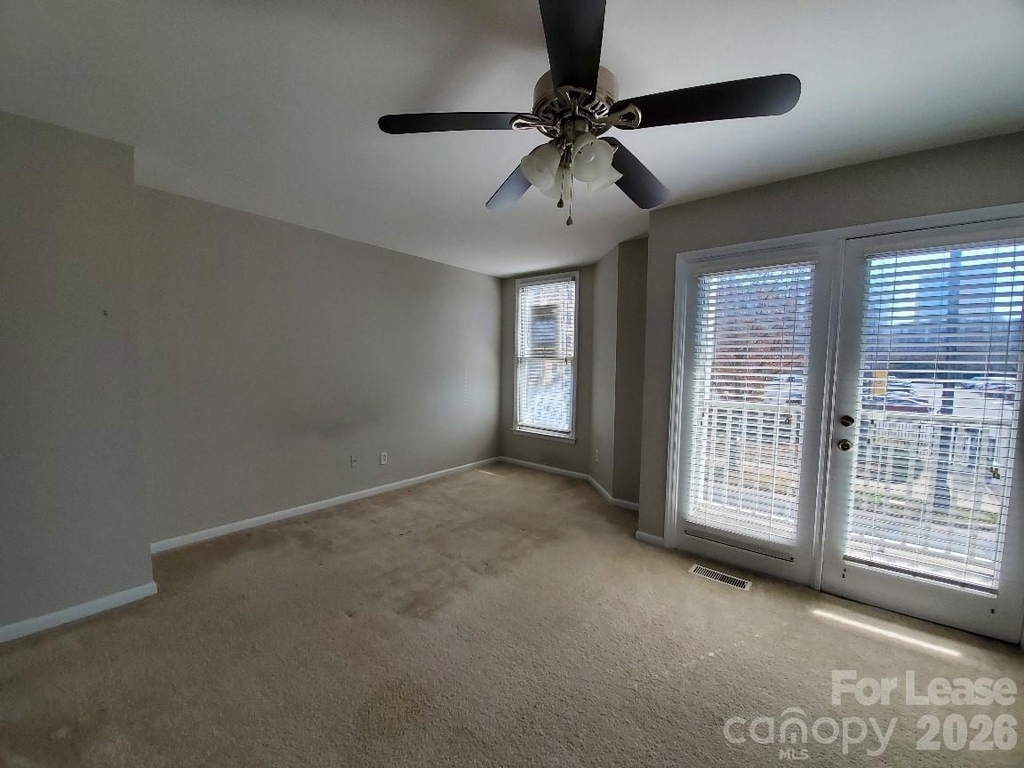 230 S Cedar Street - Photo 6