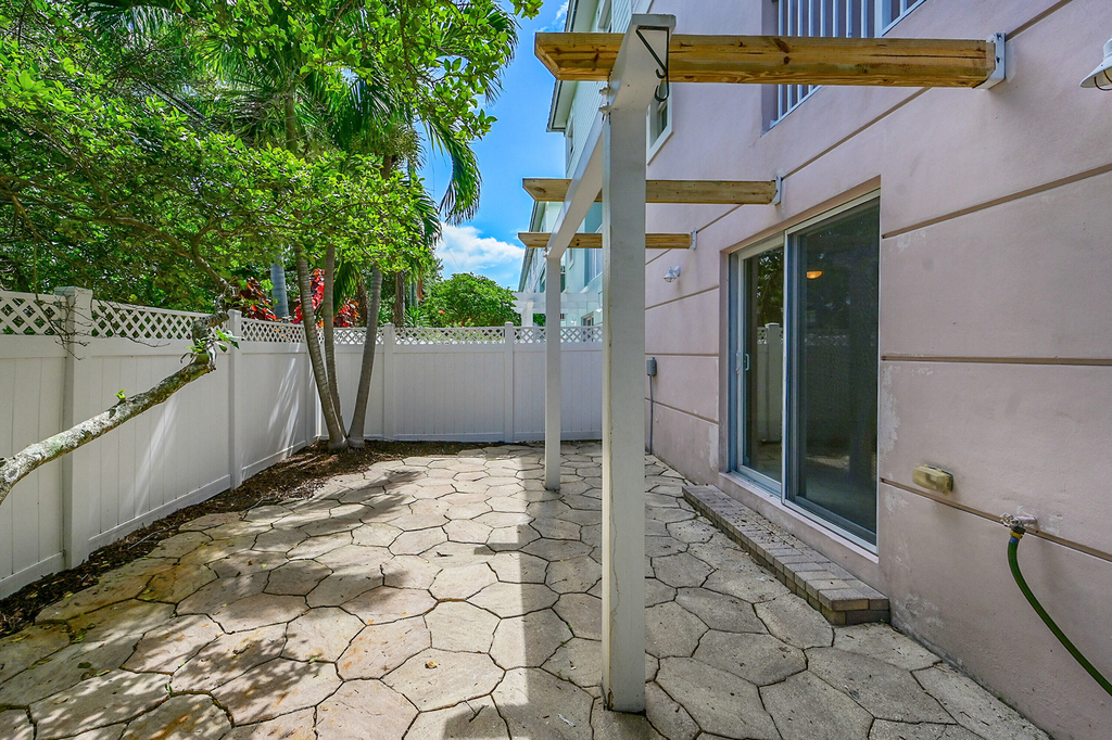 453 Ne 1st Street - Photo 51