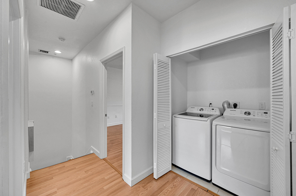 453 Ne 1st Street - Photo 40