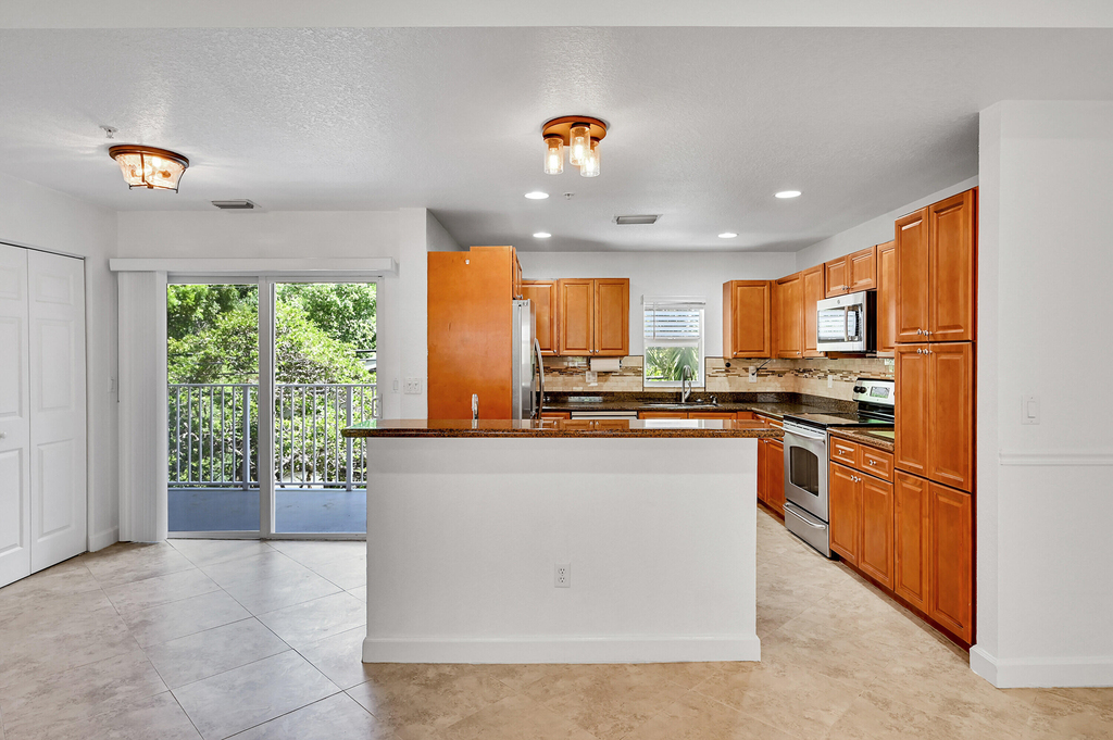 453 Ne 1st Street - Photo 11