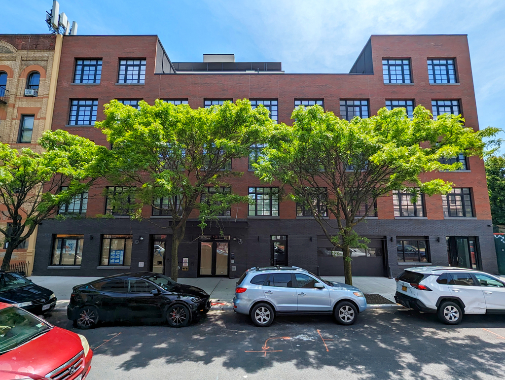 388 Vernon Avenue - Photo 8