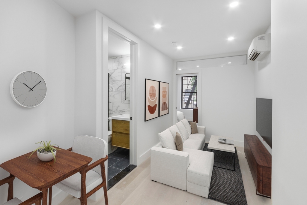 47 St Marks Place - Photo 0