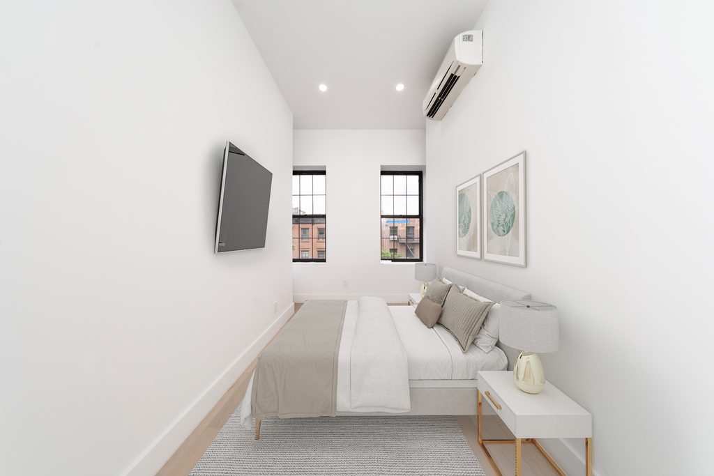 47 St Marks Place - Photo 2