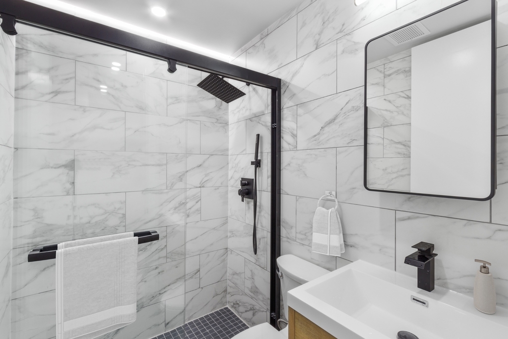 47 St Marks Place - Photo 5