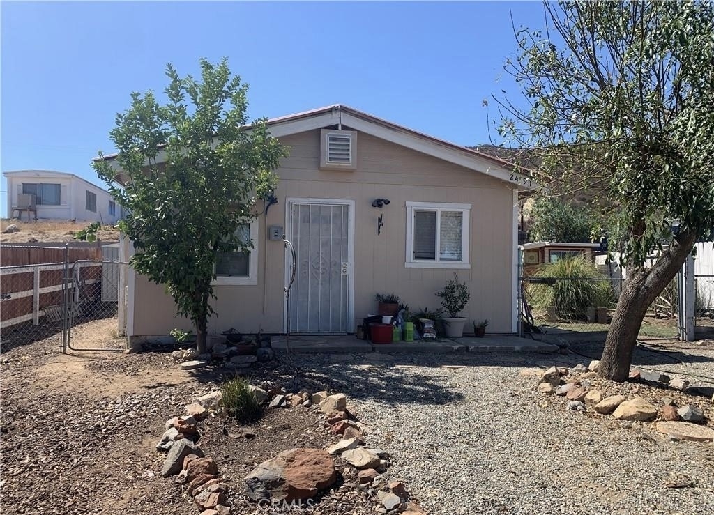 24191 Magnolia - Photo 0