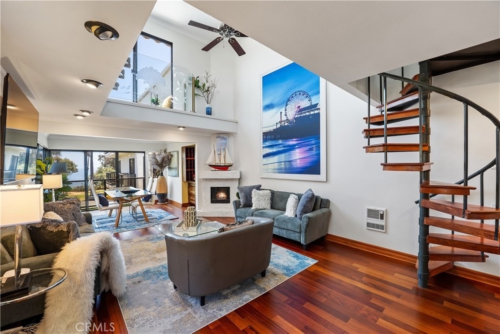 833 Ocean Avenue - Photo 2