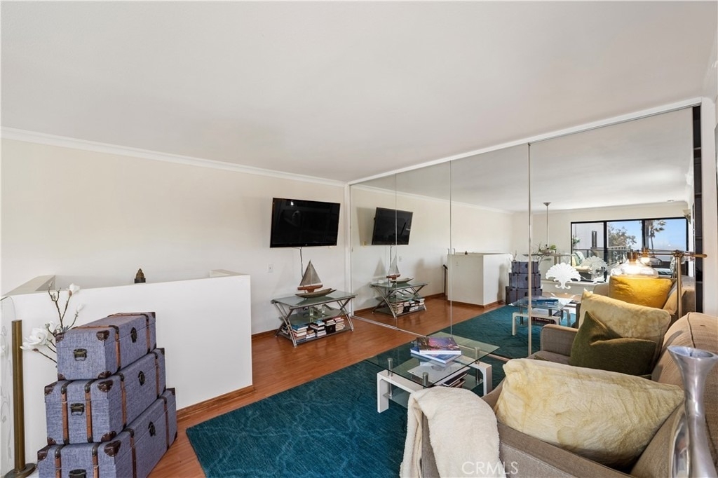 833 Ocean Avenue - Photo 8