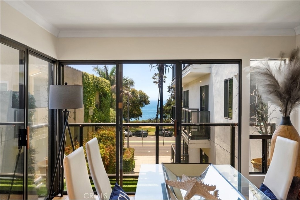 833 Ocean Avenue - Photo 4