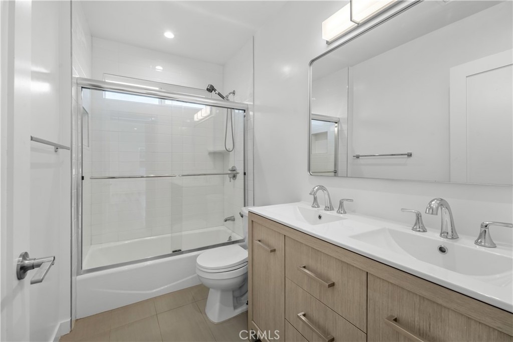 6642 Vineland Avenue - Photo 6