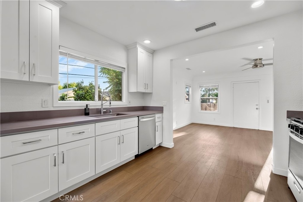 6642 Vineland Avenue - Photo 4