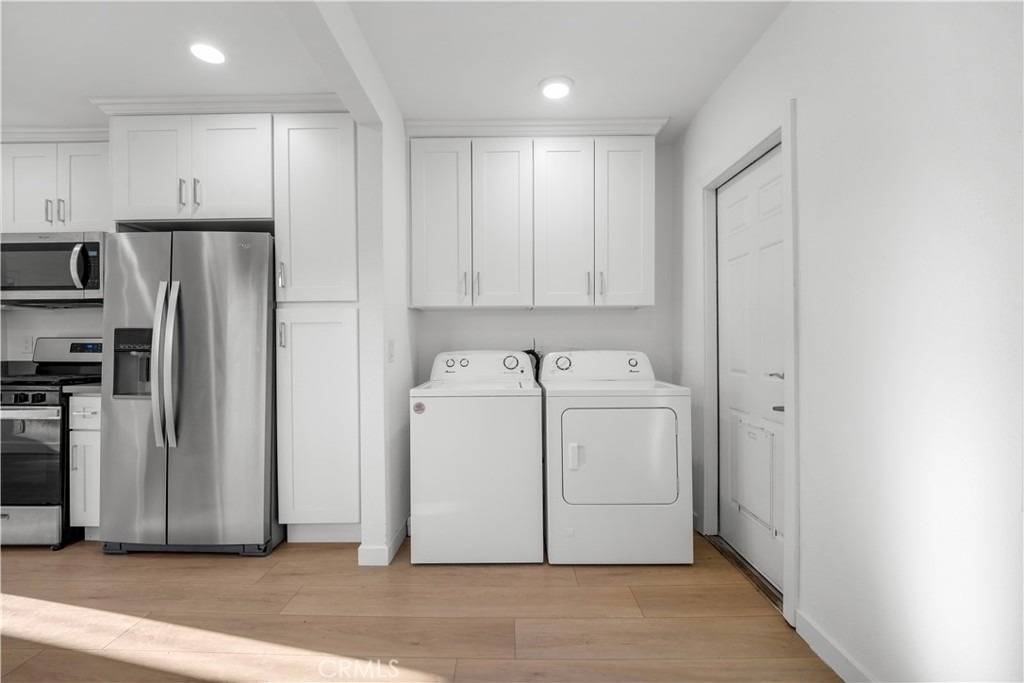 6642 Vineland Avenue - Photo 14