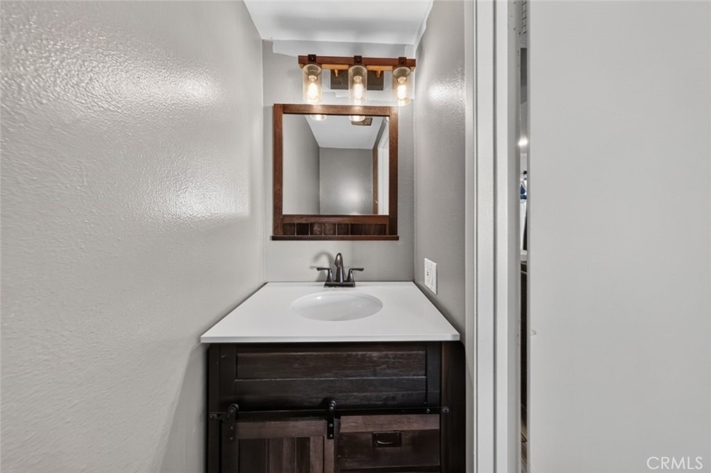 9540 Sepulveda - Photo 6