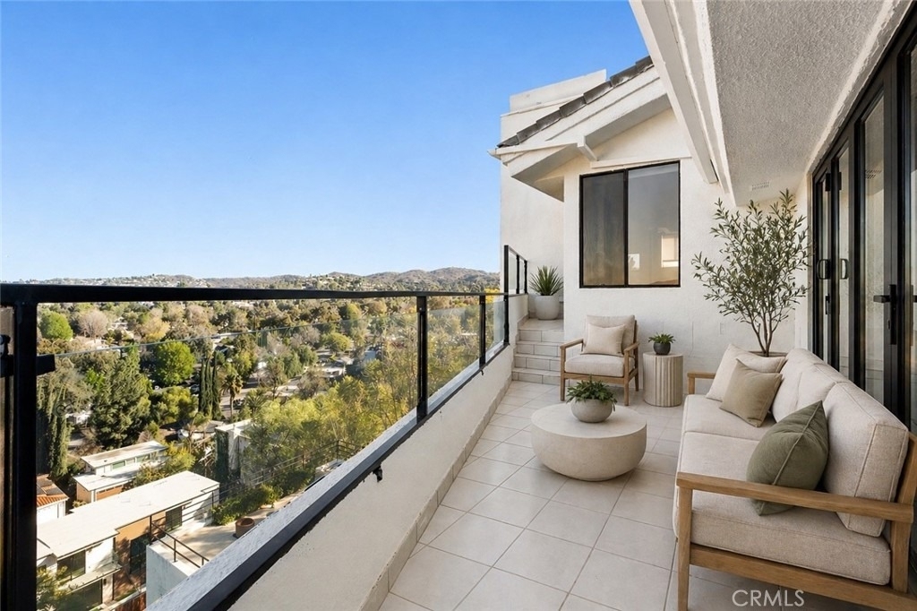 5226 Medina Road - Photo 4