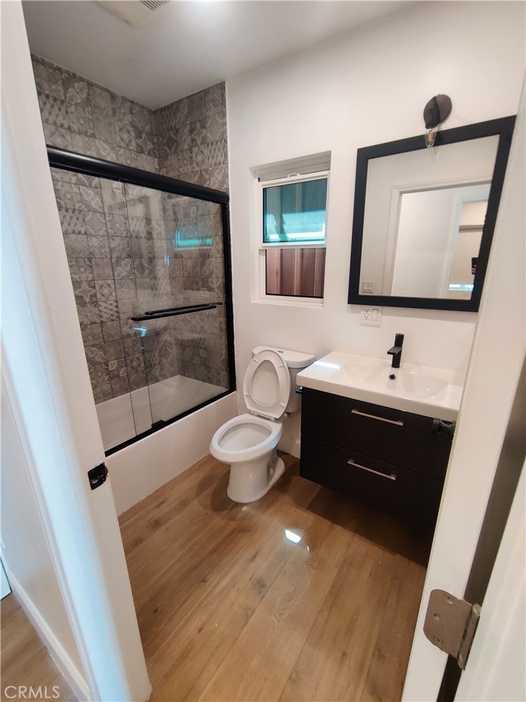 2618 S Bentley Avenue - Photo 8