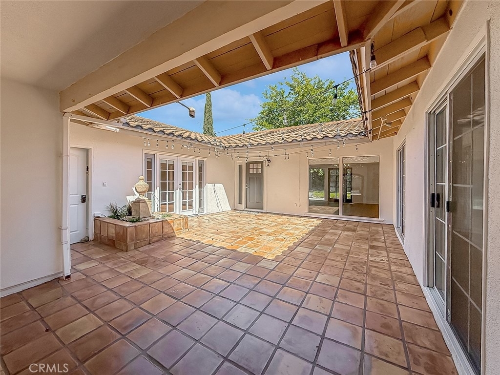31735 Bainbrook Court - Photo 4
