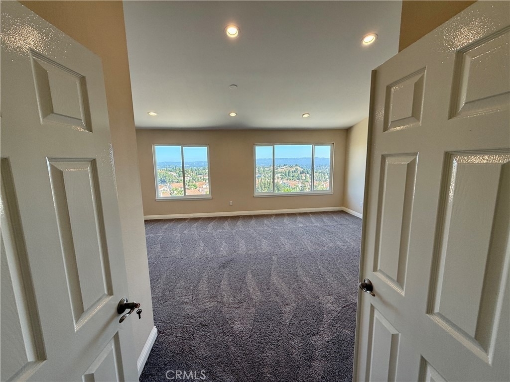 19608 Shadow Glen Circle - Photo 16