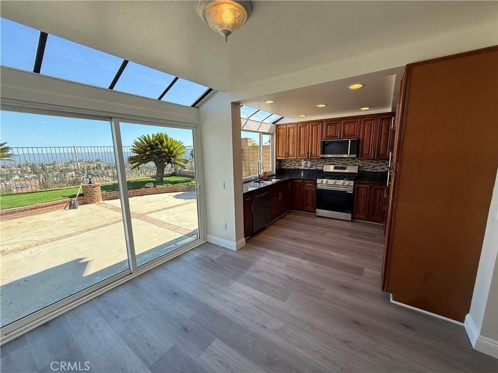 19608 Shadow Glen Circle - Photo 5