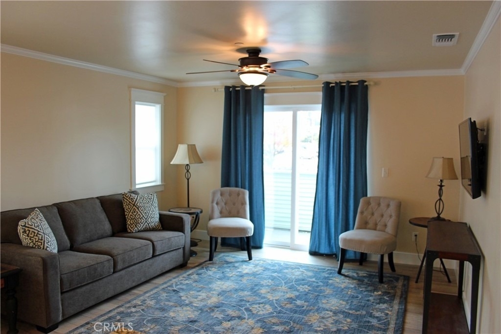 1413 Pine Street - Photo 3