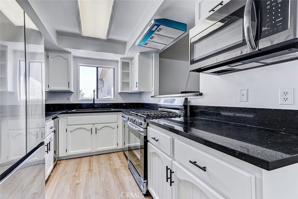107 S Helberta Avenue - Photo 7