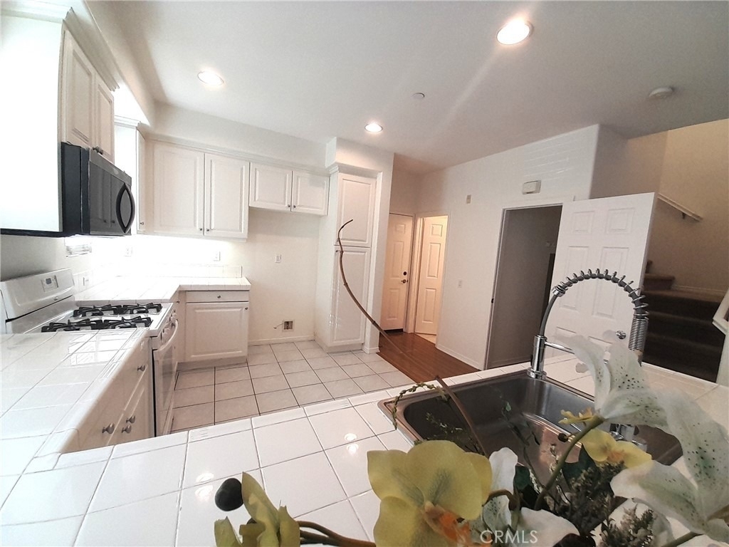 76 Bixby Circle - Photo 17