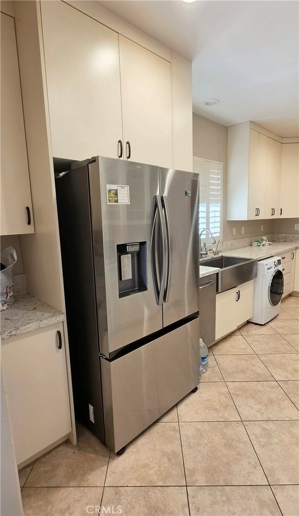 9038 Primrose - Photo 7
