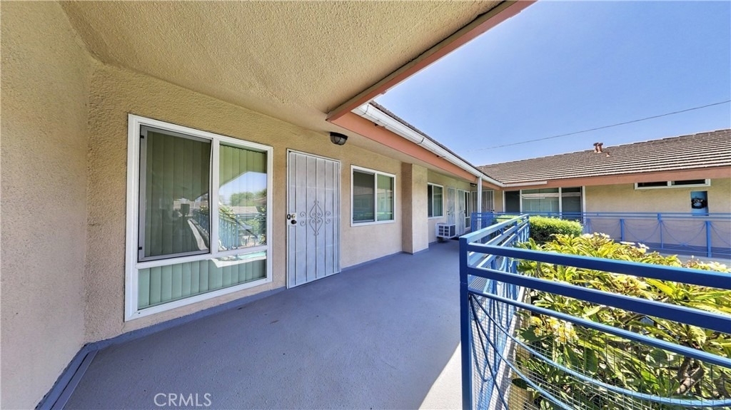 1208 S Marengo Ave - Photo 1