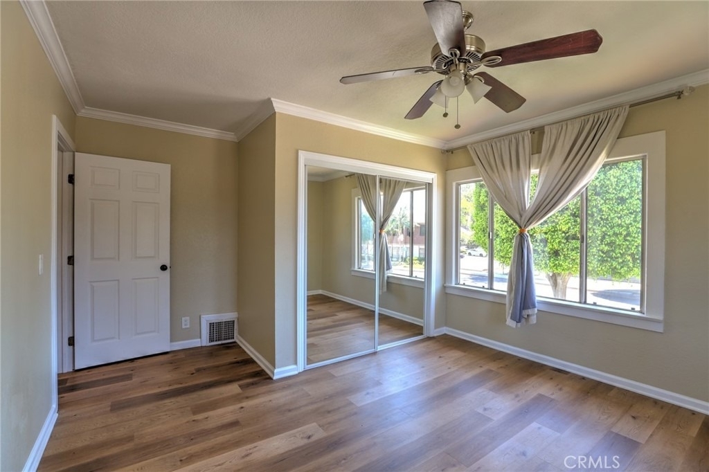 811 E Chapman - Photo 19