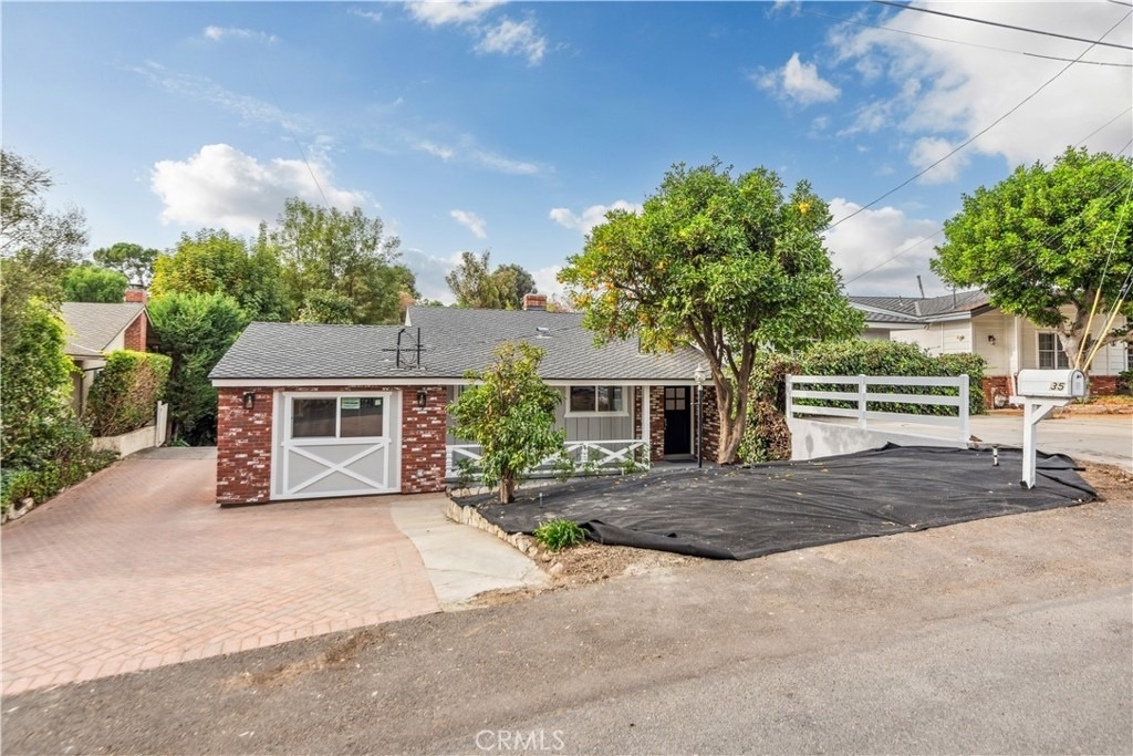 35 Buckskin Lane - Photo 0